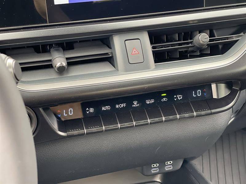 lexus UX HYBRID 2025 - 27