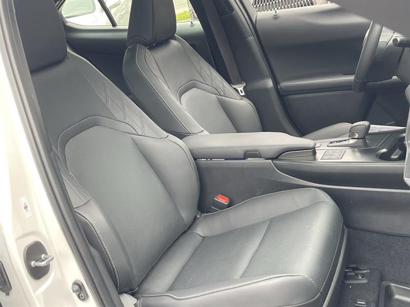 lexus UX HYBRID 2025 - 32