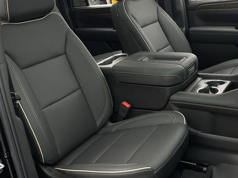 Chevrolet Suburban 33