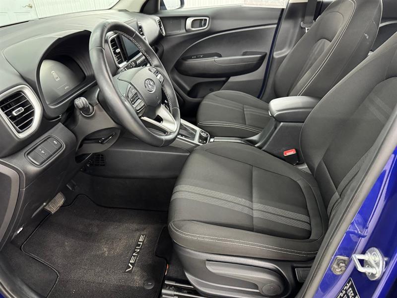 2023 Hyundai Venue - Image 11