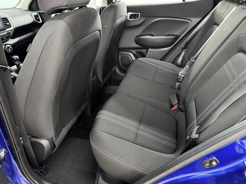 2023 Hyundai Venue - Image 17