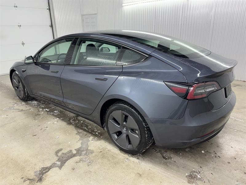 2023 Tesla Model 3 - Image 11