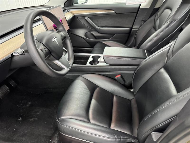 2023 Tesla Model 3 - Image 16