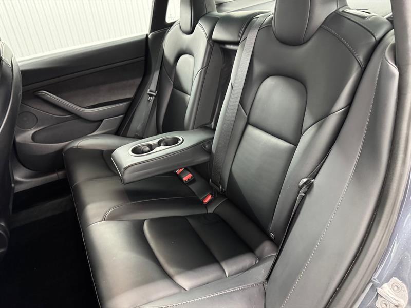 2023 Tesla Model 3 - Image 20