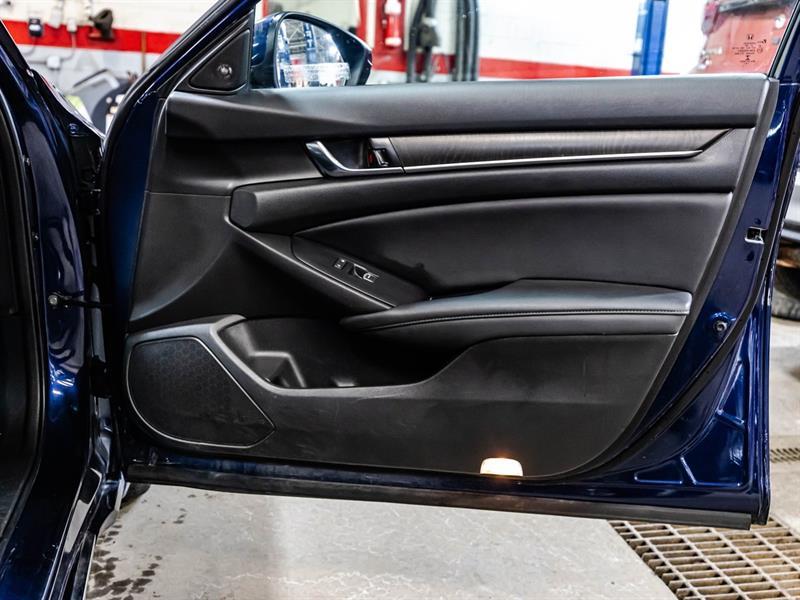 2020 Honda Accord - Image 16