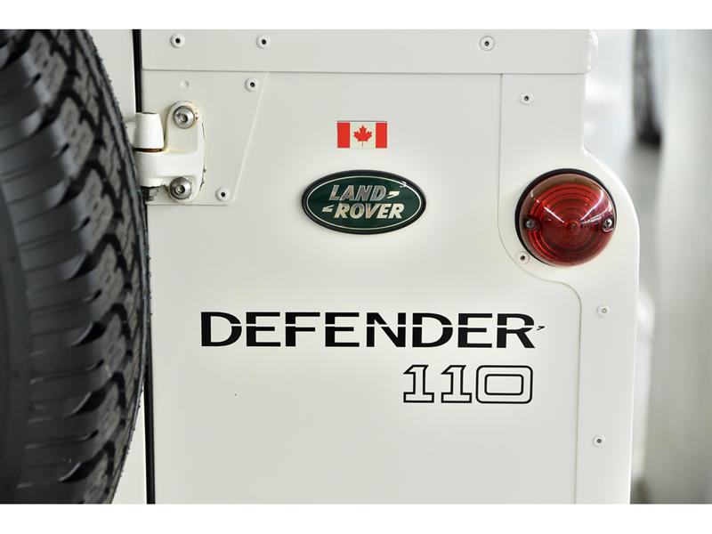 Land Rover Defender 42