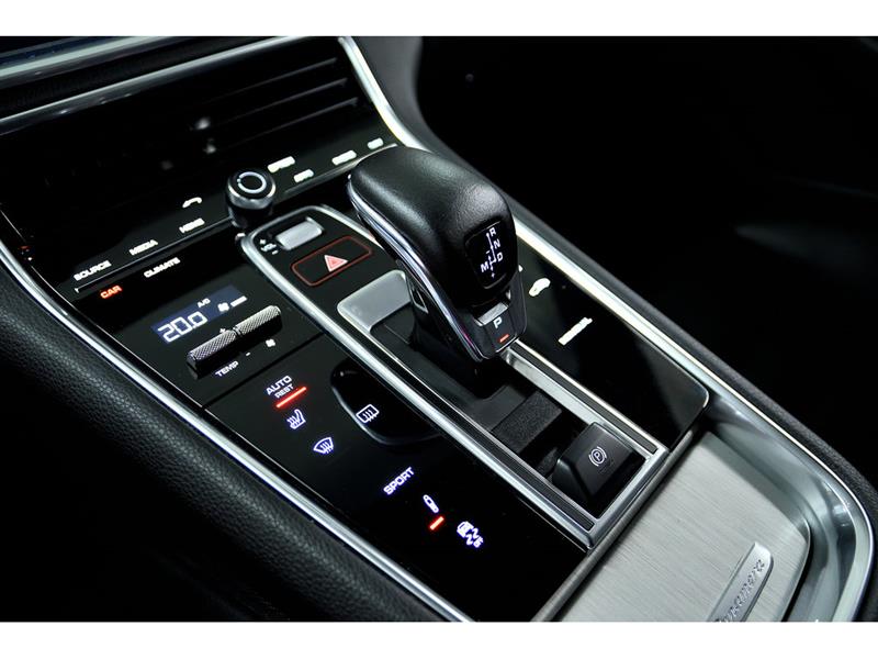 porsche Panamera 2018 - 21