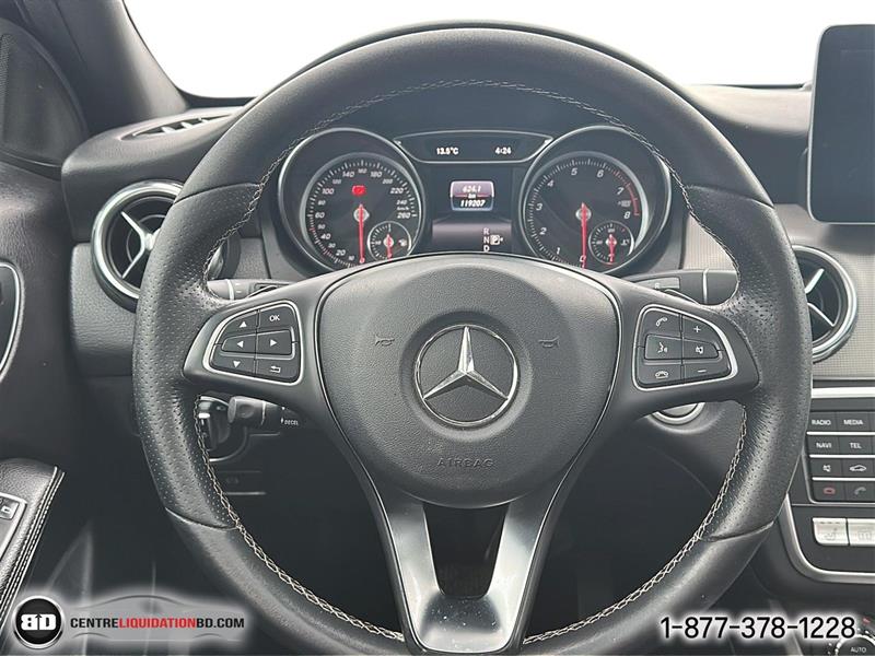 mercedes-benz GLA 2018 - 17