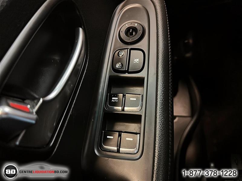kia Rondo 2015 - 16