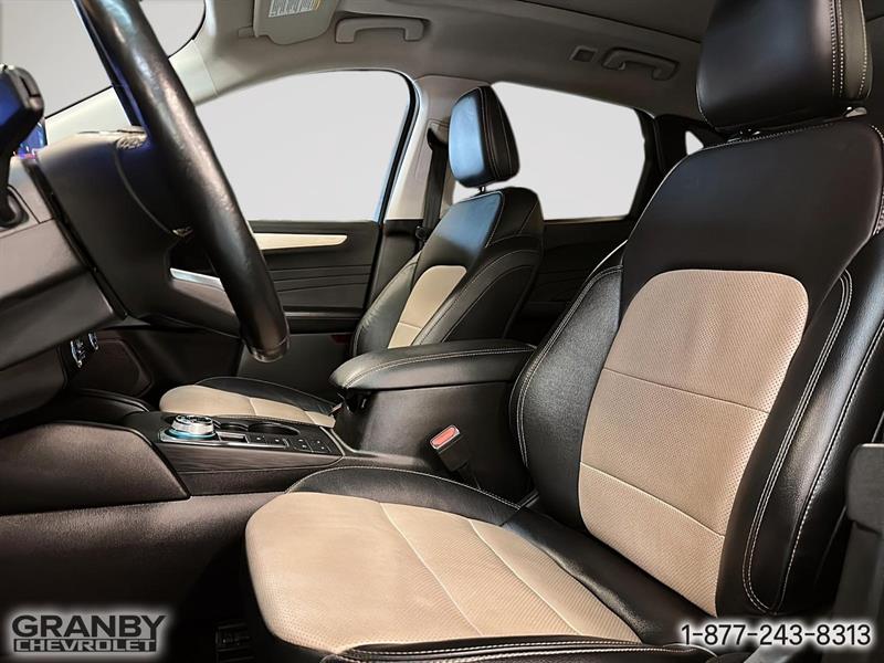 ford Escape 2022 - 11