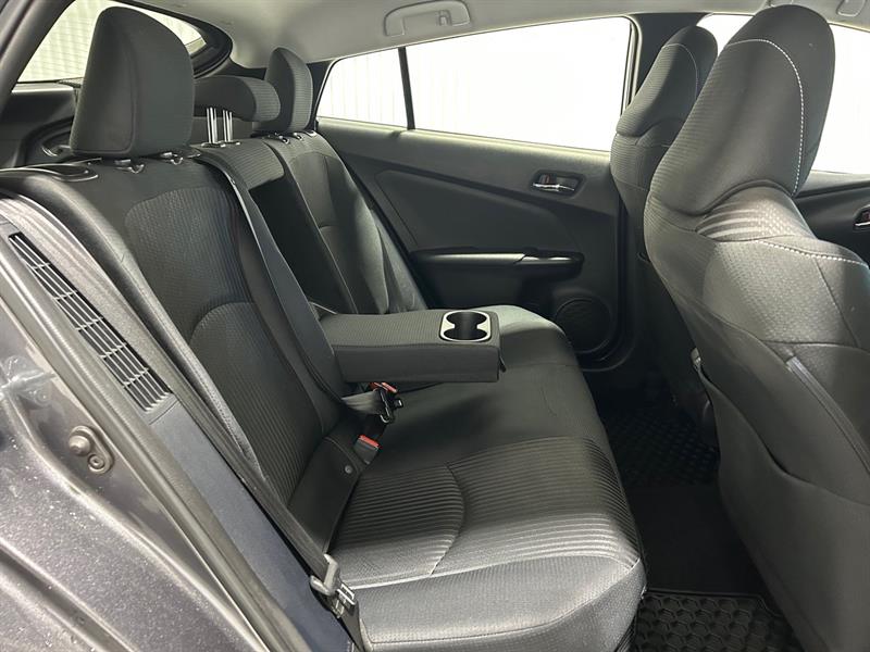toyota Prius Prime 2022 - 11