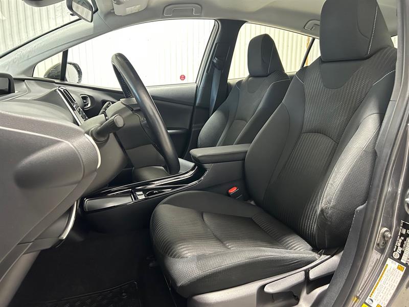 toyota Prius Prime 2022 - 13