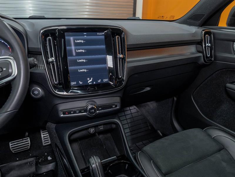 volvo XC40 2022 - 23