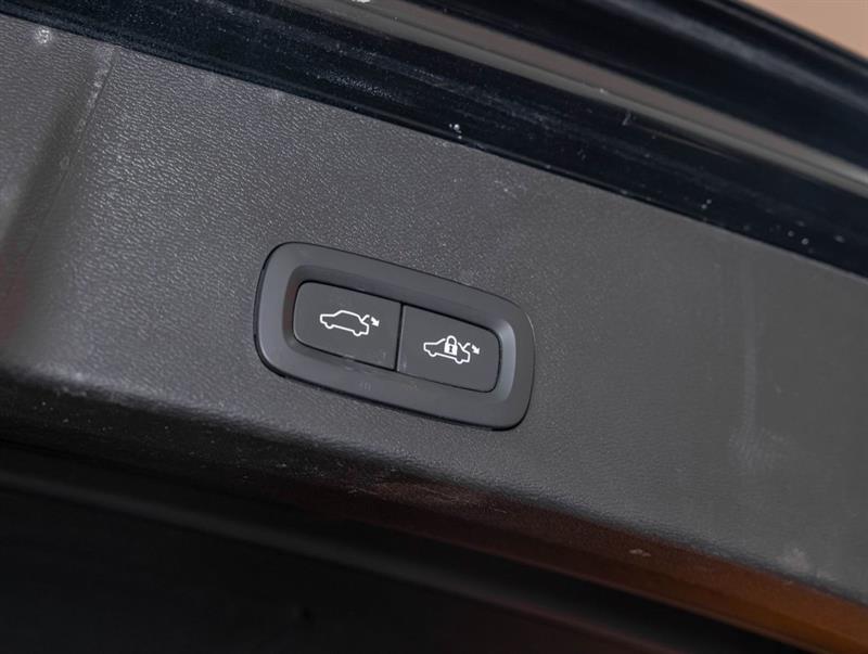 volvo XC40 2022 - 32