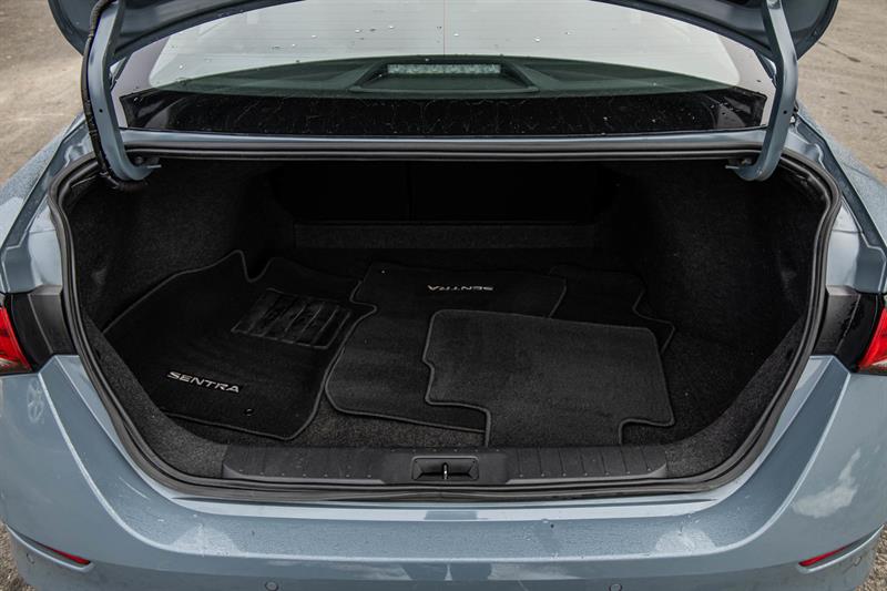 nissan Sentra 2024 - 10