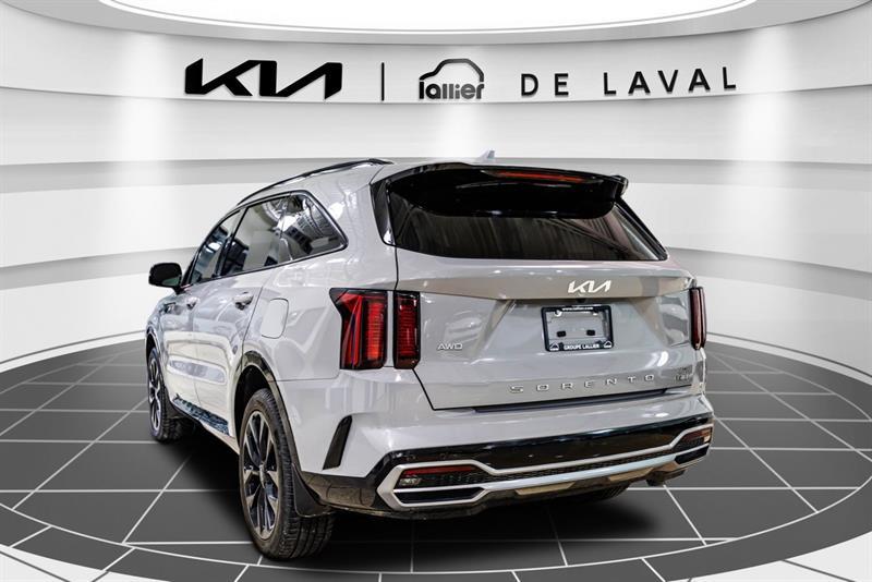 2022 Kia Sorento - Image 5