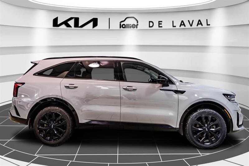 2022 Kia Sorento - Image 8