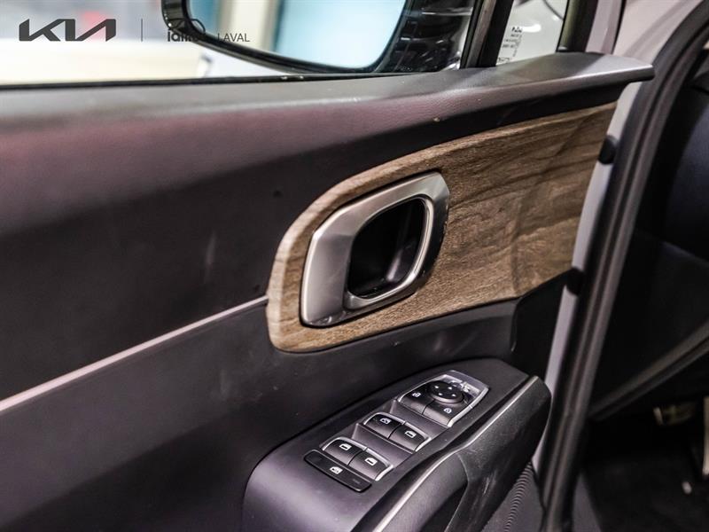 2022 Kia Sorento - Image 12