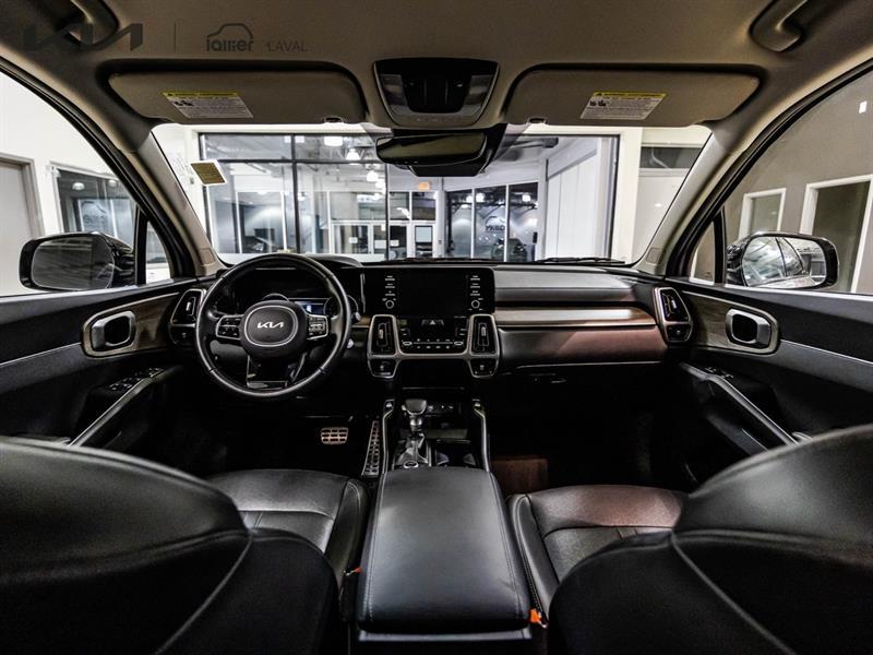 2022 Kia Sorento - Image 15