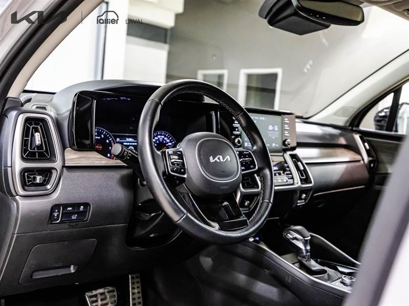 2022 Kia Sorento - Image 21