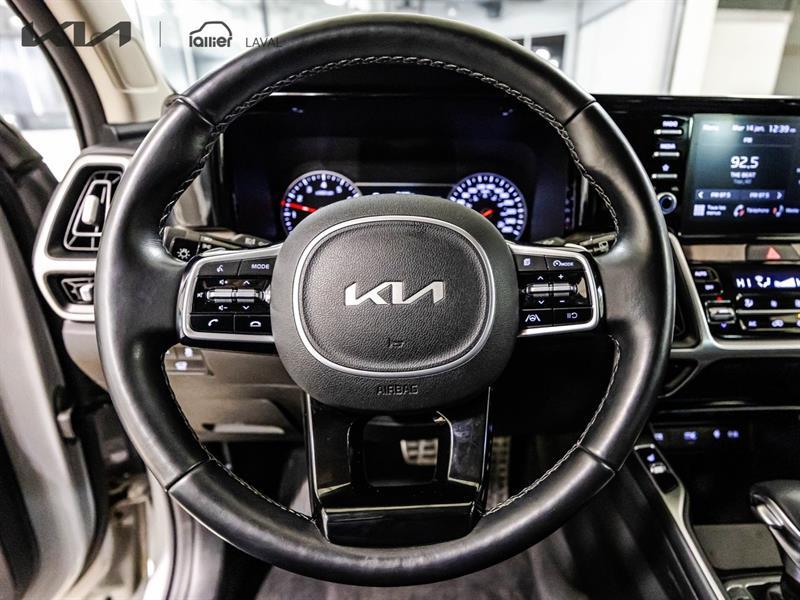 2022 Kia Sorento - Image 23