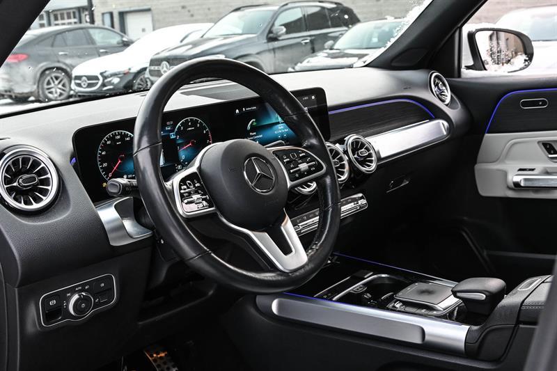 2022 Mercedes-Benz GLB - Image 9