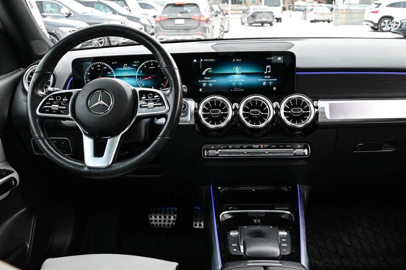 2022 Mercedes-Benz GLB - Image 12