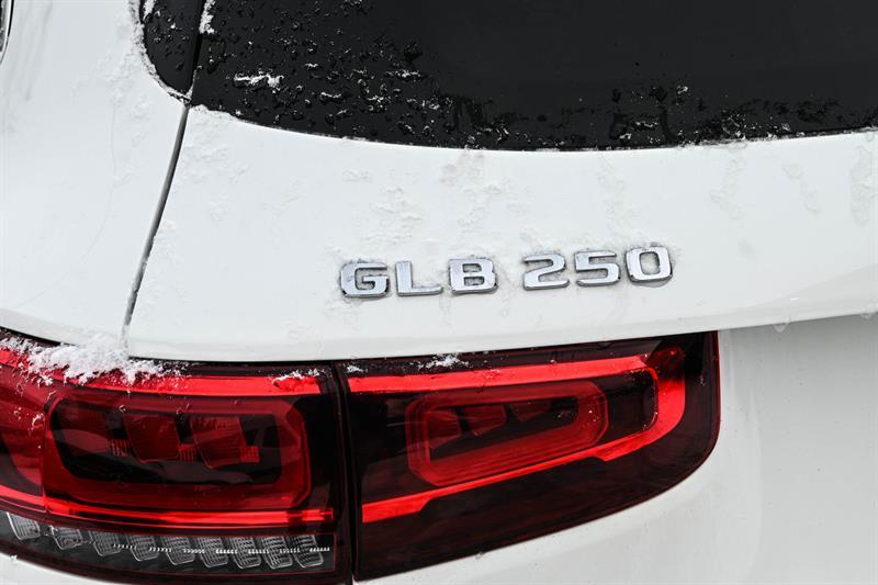 2022 Mercedes-Benz GLB - Image 26