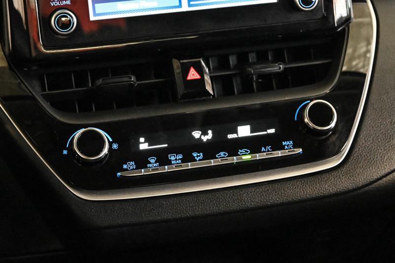 2022 Toyota Corolla - Image 31