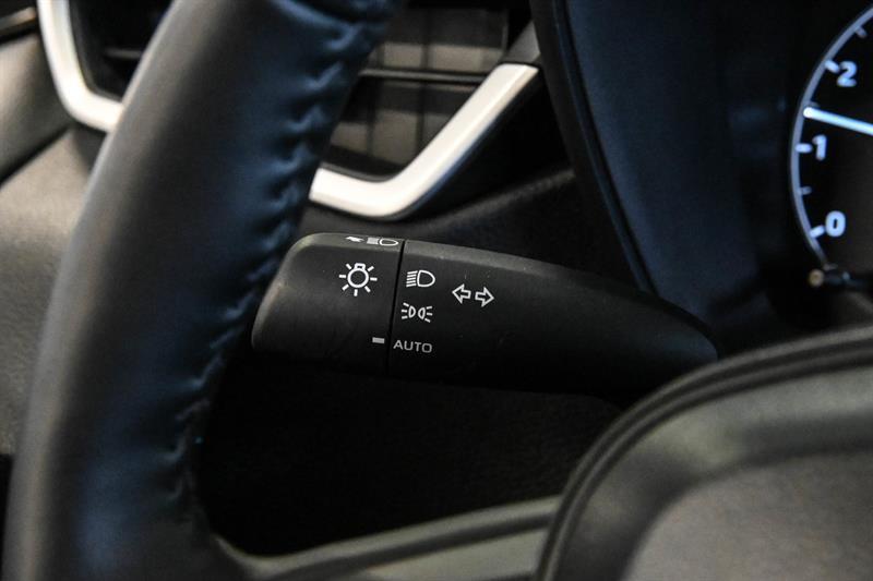 2025 Toyota Corolla - Image 25