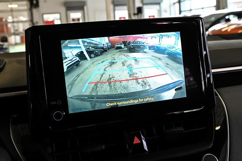 2025 Toyota Corolla - Image 32