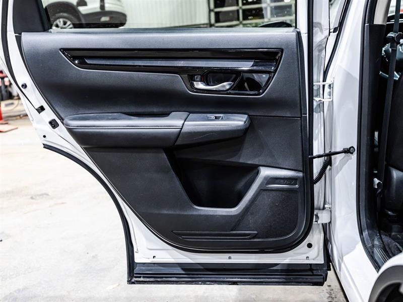 2025 Honda CR-V - Image 12