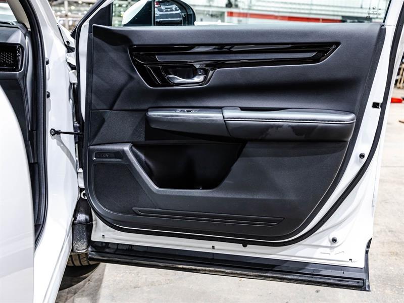 2025 Honda CR-V - Image 17