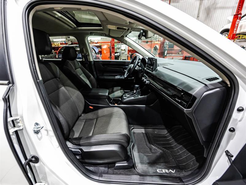 2025 Honda CR-V - Image 18