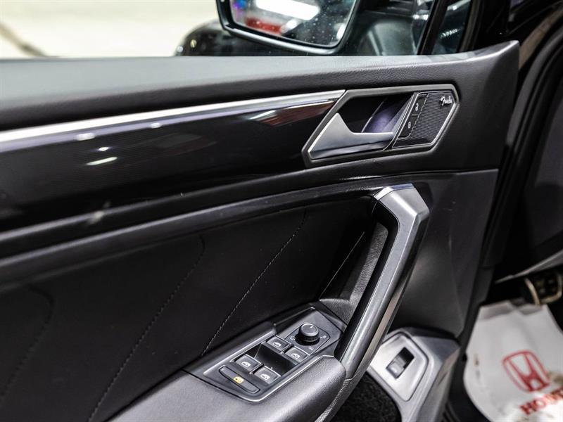 2021 Volkswagen Tiguan - Image 11