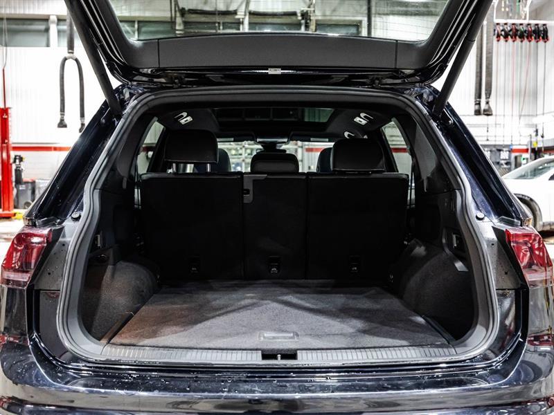 2021 Volkswagen Tiguan - Image 16