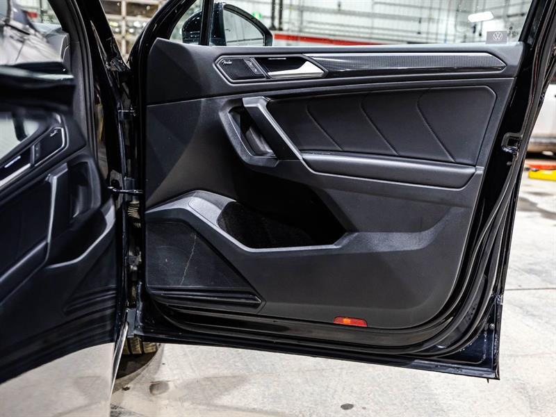2021 Volkswagen Tiguan - Image 17