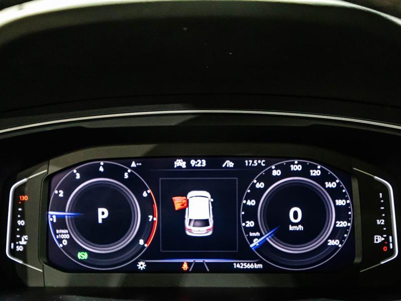 2021 Volkswagen Tiguan - Image 24