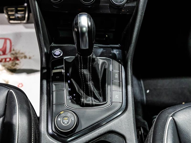 2021 Volkswagen Tiguan - Image 26