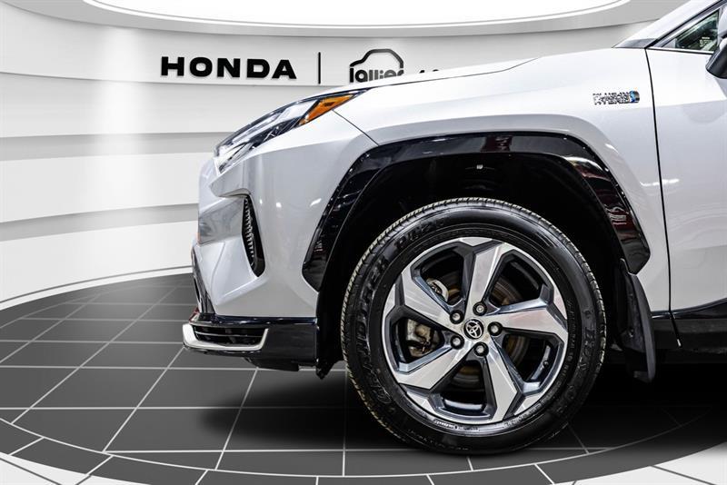 2023 Toyota RAV4 - Image 10