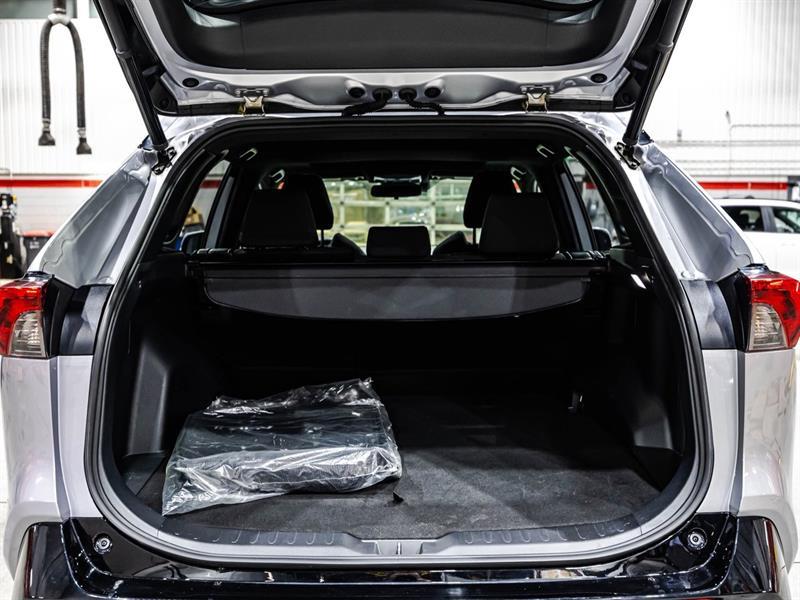 2023 Toyota RAV4 - Image 16