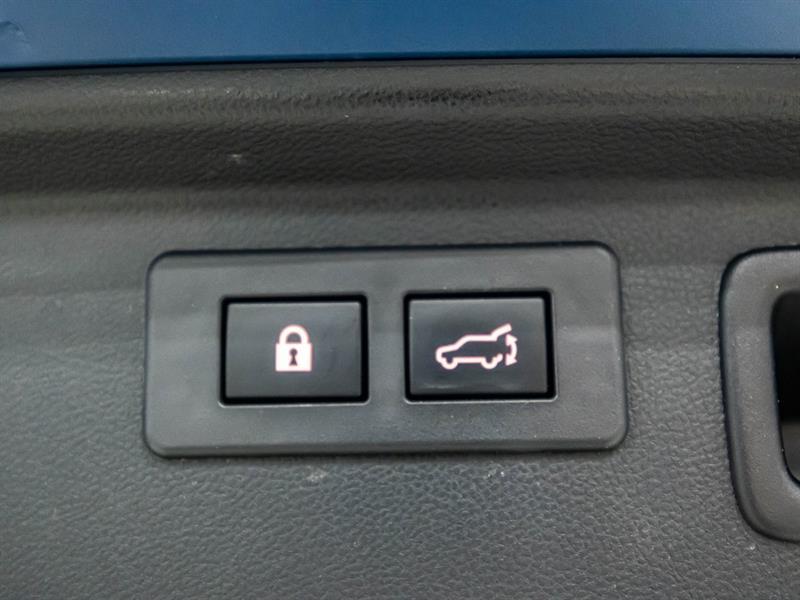 2023 Subaru Forester - Image 15