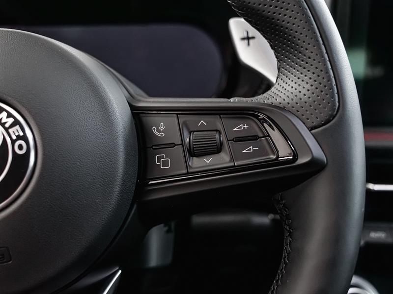 alfa romeo TONALE PHEV 2025 - 32