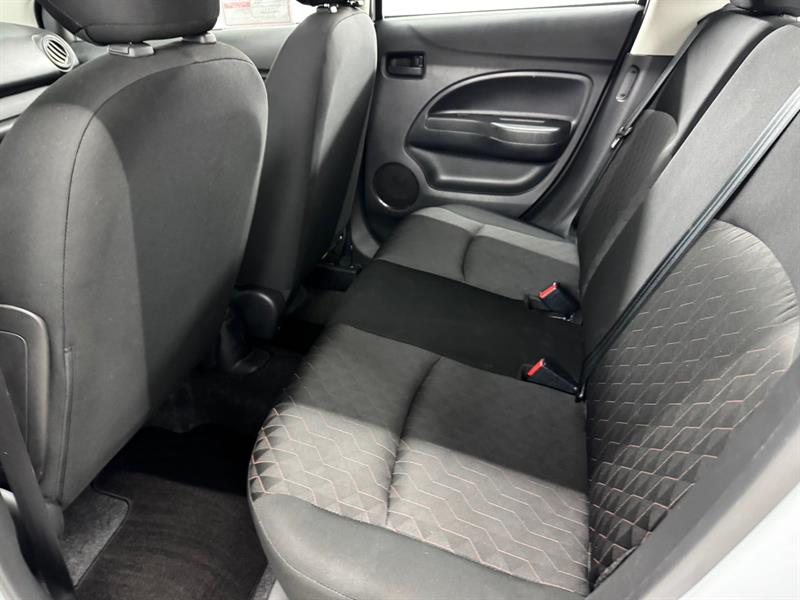 mitsubishi Mirage 2022 - 14