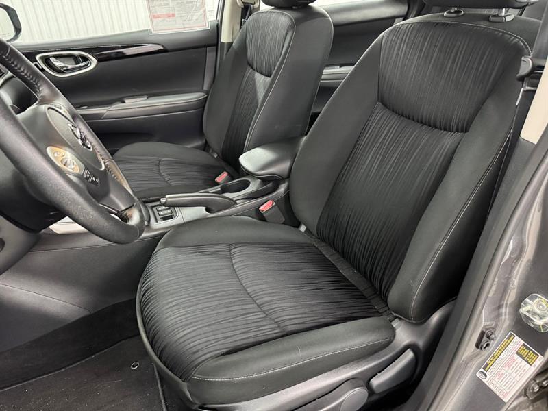 nissan Sentra 2019 - 16