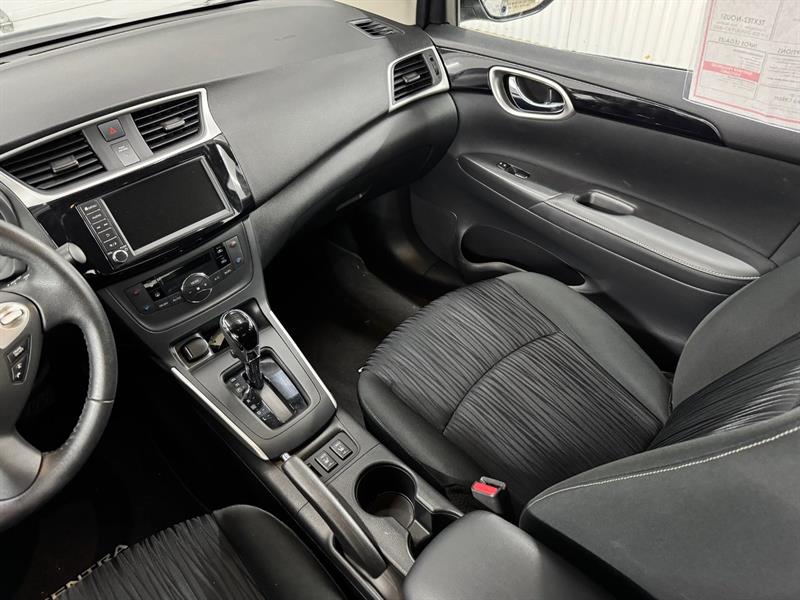 nissan Sentra 2019 - 25