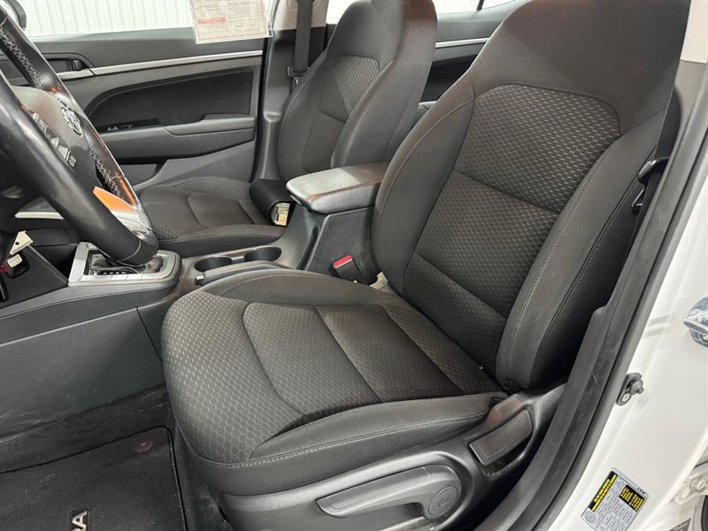 hyundai Elantra 2019 - 16