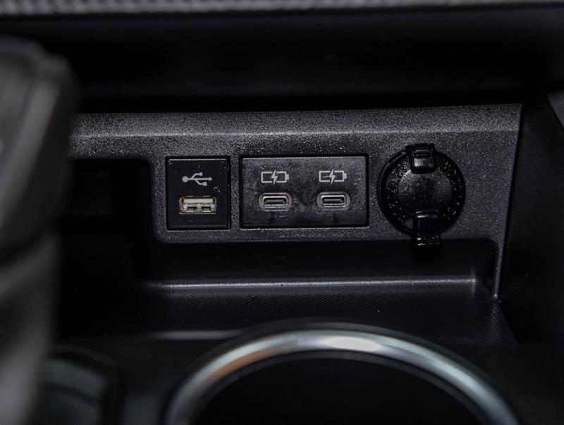 toyota Highlander 2022 - 25