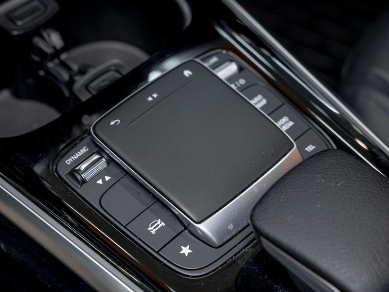 mercedes-benz GLB 2022 - 23