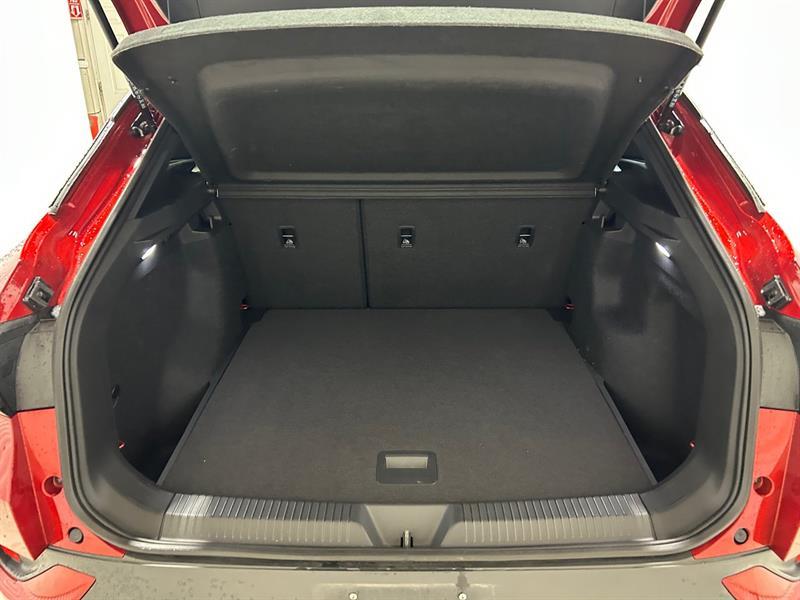 2024 Volkswagen ID.4 - Image 10